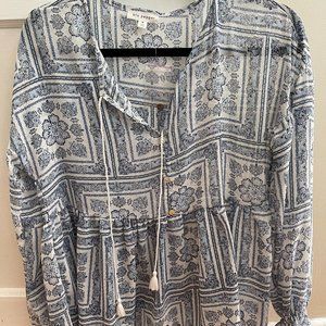Blu Pepper Unwritten stories blouse, size medium.